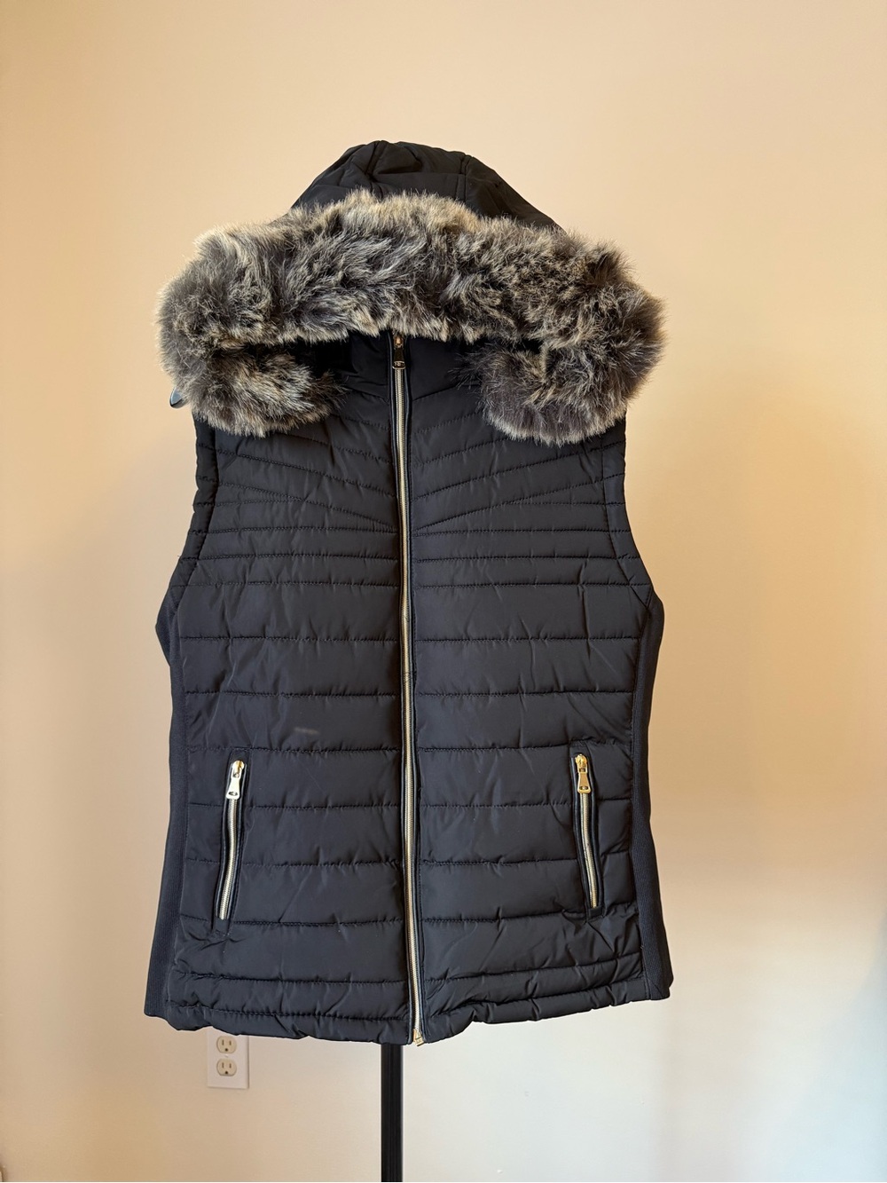 Women's Black Quilted Hooded Vest with Faux Fur Trim